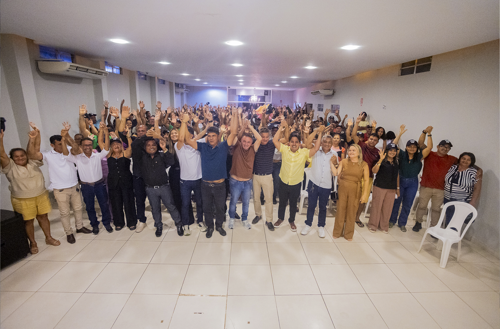 João Igor marca presença em ato político com importantes nomes do Maranhão